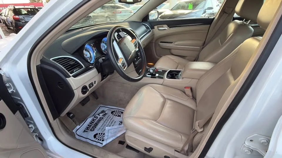 2014 Chrysler 300 (2005-2023) - Image 12 of 20