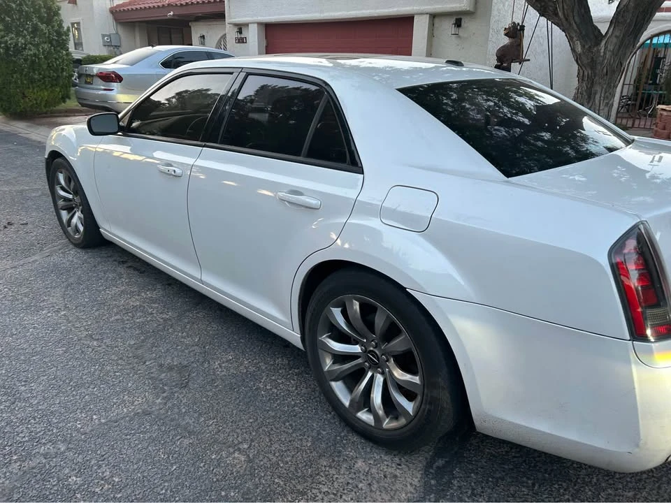 2014 Chrysler 300 (2005-2023) - Image 6 of 6