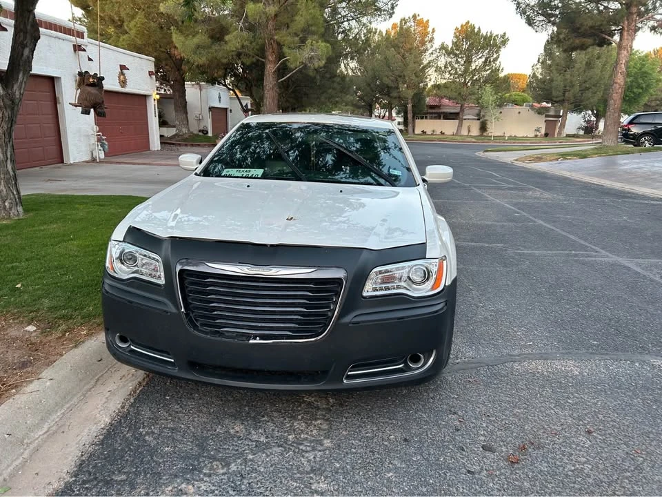 2014 Chrysler 300 (2005-2023) - Image 2 of 6