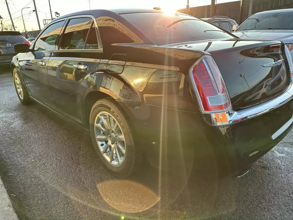 2014 Chrysler 300 (2005-2023) - Image 7 of 7