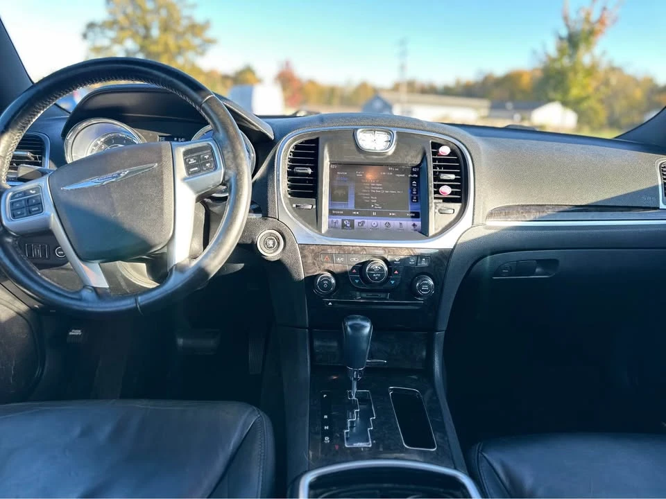 2014 Chrysler 300 (2005-2023) - Image 13 of 14