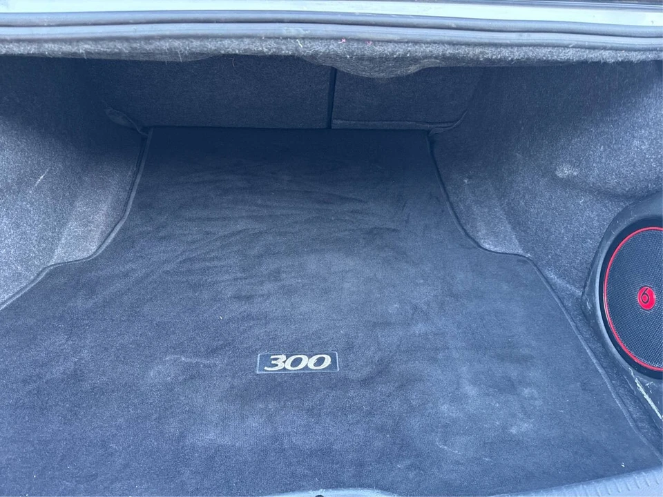 2014 Chrysler 300 (2005-2023) - Image 12 of 21