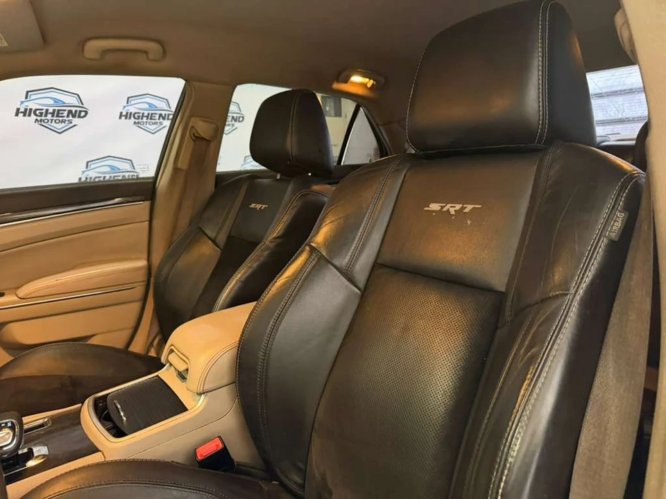 2014 Chrysler 300 (2005-2023) - Image 16 of 21