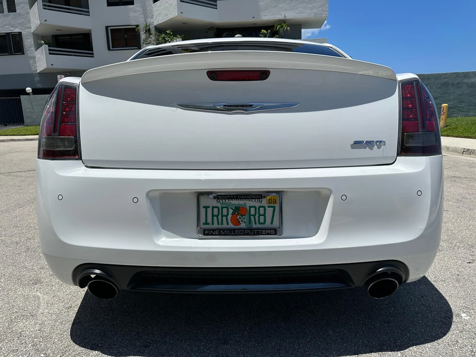 2014 Chrysler 300 (2005-2023) - Image 15 of 28