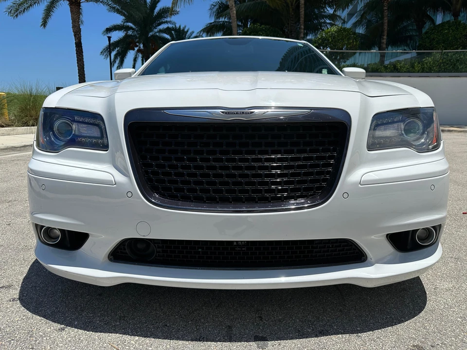 2014 Chrysler 300 (2005-2023) - Image 8 of 28