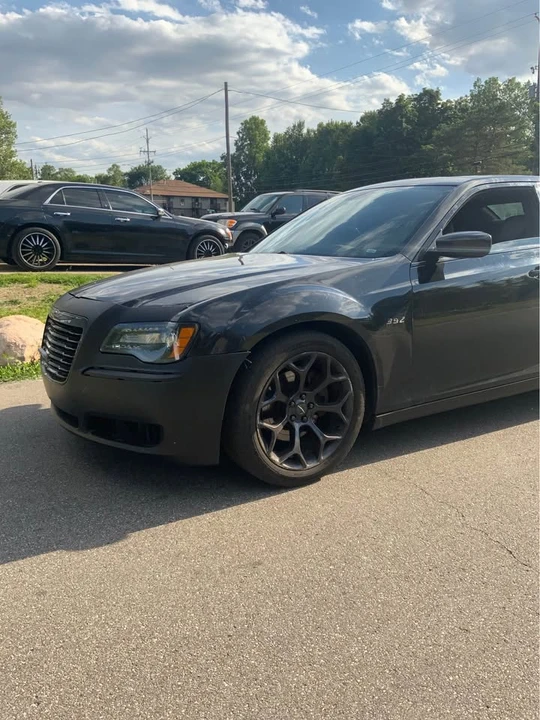 2014 Chrysler 300 (2005-2023) - Image 3 of 12