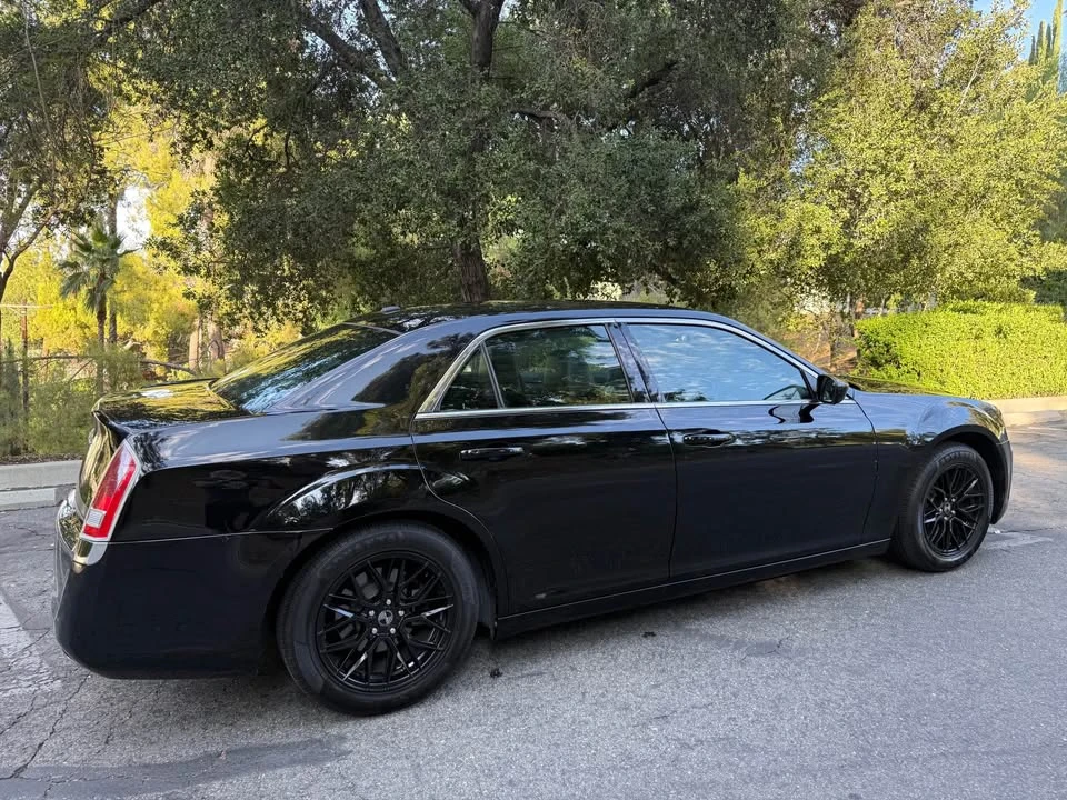 2014 Chrysler 300 (2005-2023) - Image 19 of 19