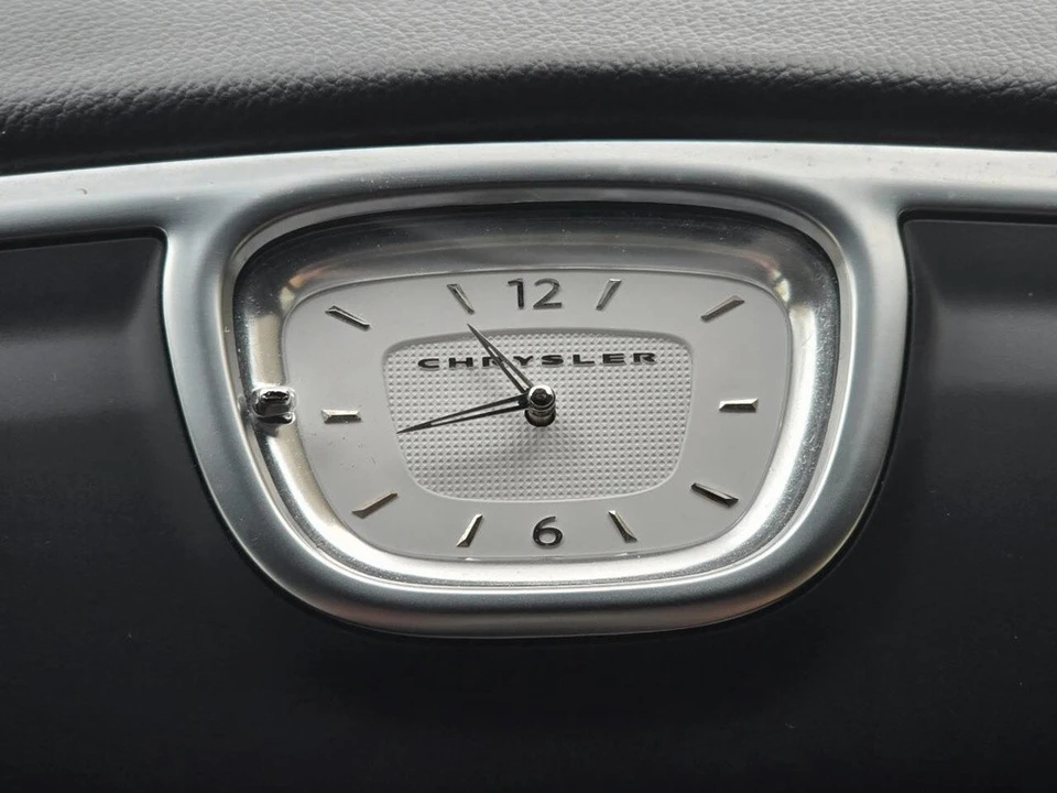 2014 Chrysler 300 (2005-2023) - Image 15 of 21