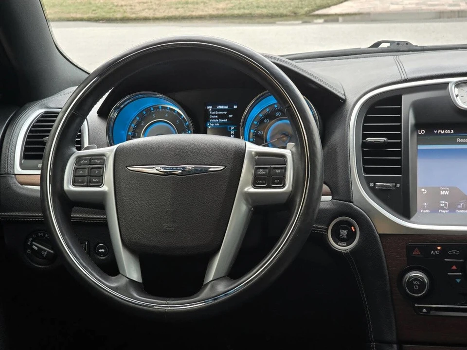 2014 Chrysler 300 (2005-2023) - Image 12 of 21