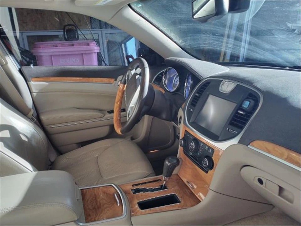 2014 Chrysler 300 (2005-2023) - Image 12 of 21