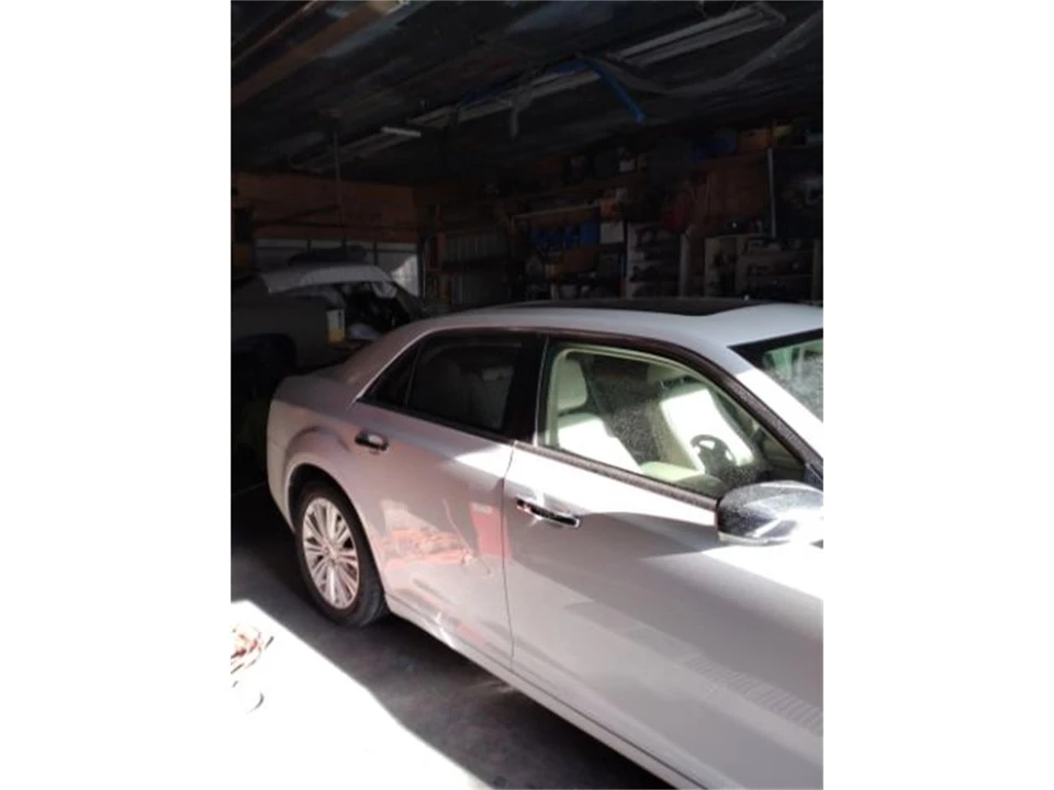 2014 Chrysler 300 (2005-2023) - Image 19 of 21