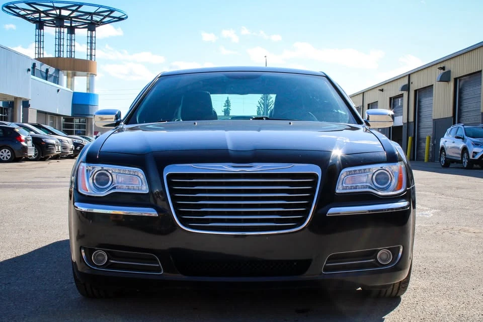 2014 Chrysler 300 (2005-2023) - Image 2 of 19