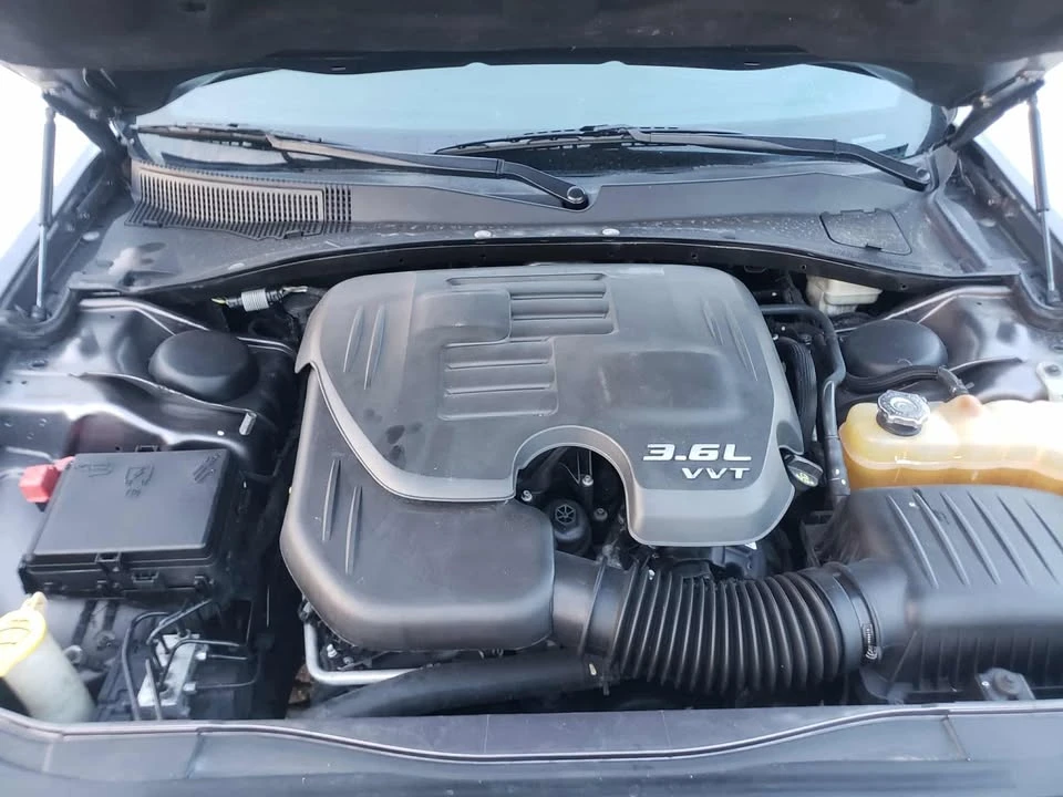 2014 Chrysler 300 (2005-2023) - Image 10 of 10