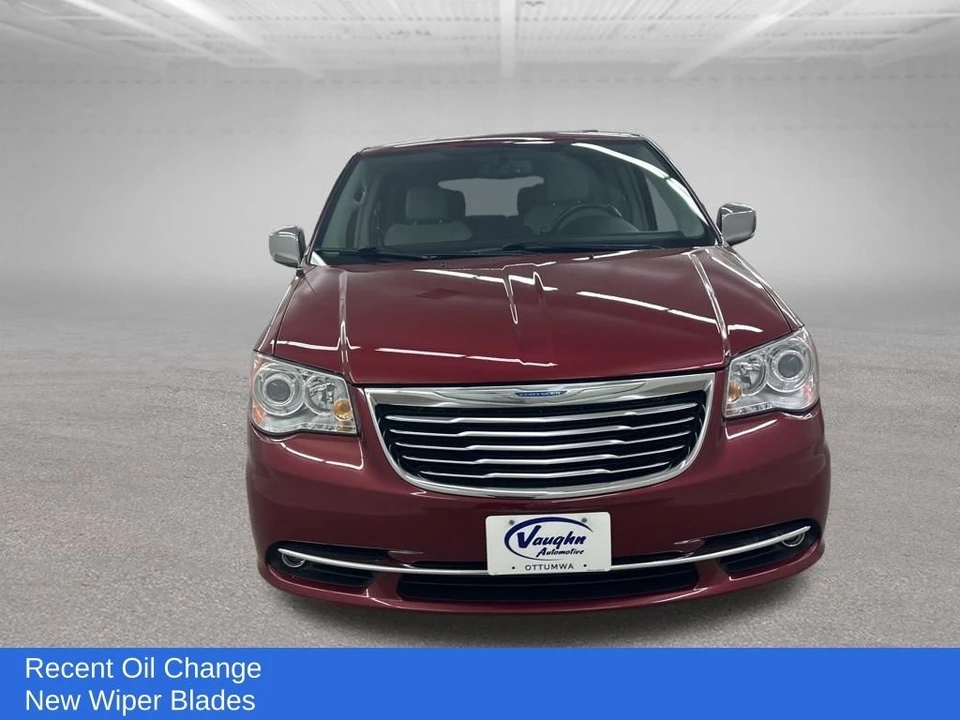 2014 Chrysler Town & Country - Image 5 of 12