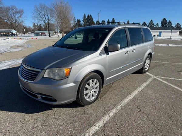 2014 Chrysler Town & Country - Image 3 of 18