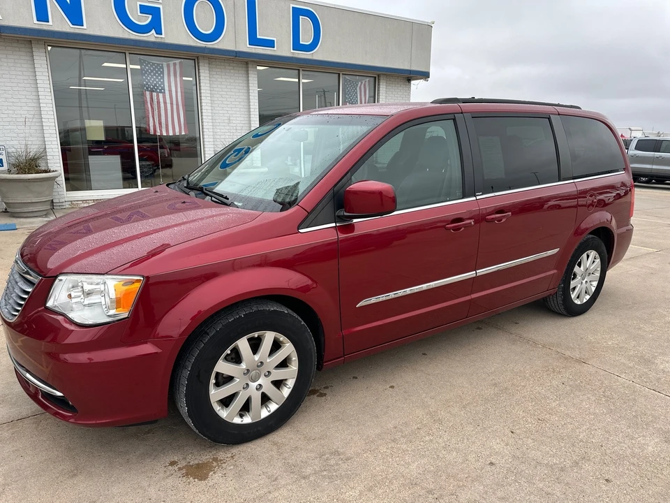2014 Chrysler Town & Country - Image 2 of 12