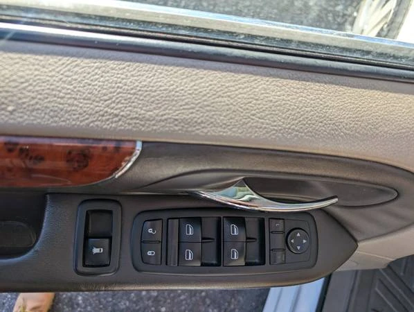 2014 Chrysler Town & Country - Image 12 of 14