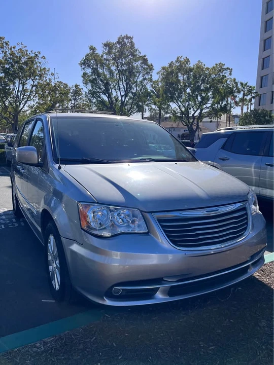 2014 Chrysler Town & Country - Image 14 of 20
