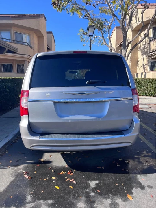 2014 Chrysler Town & Country - Image 18 of 20