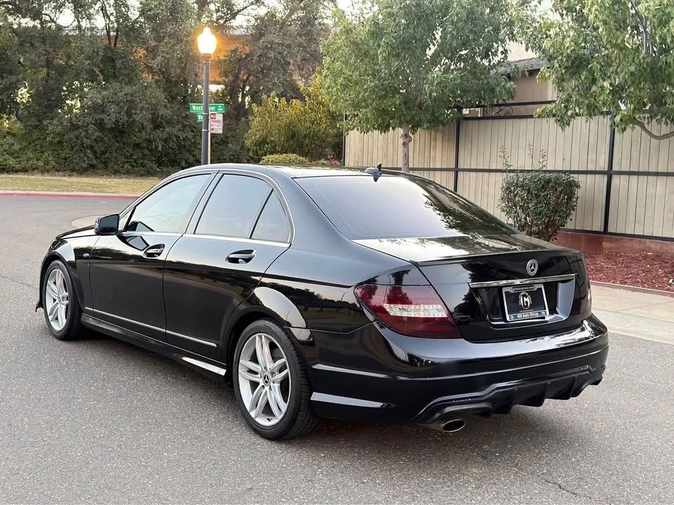 2014 Mercedes-Benz W204 C-Class - Image 2 of 9