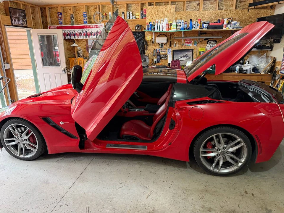 2014 Chevrolet Corvette C7 - Image 2 of 5