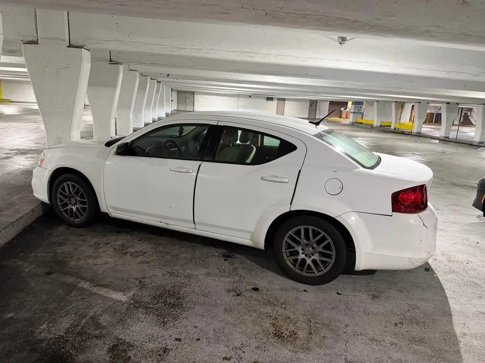 2014 Dodge Avenger Sedan - Image 2 of 10