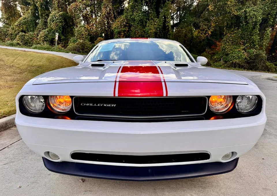 2014 Dodge Challenger 3rd Gen - Image 2 of 8
