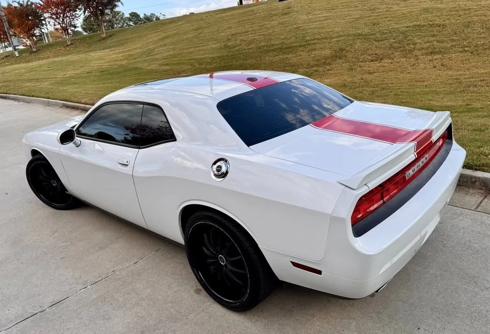 2014 Dodge Challenger 3rd Gen - Image 4 of 8