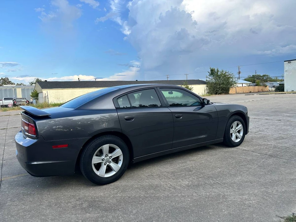 2014 Dodge Charger 7th Gen - Image 7 of 12