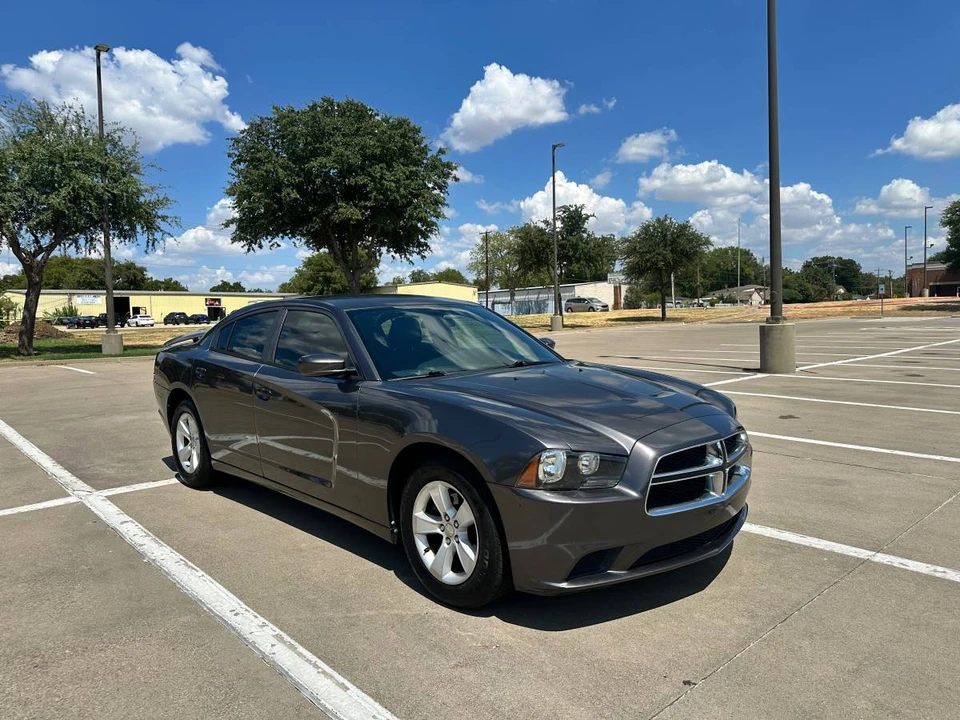 2014 Dodge Charger 7th Gen - Image 3 of 14
