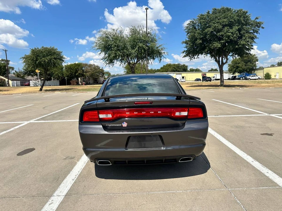 2014 Dodge Charger 7th Gen - Image 13 of 14