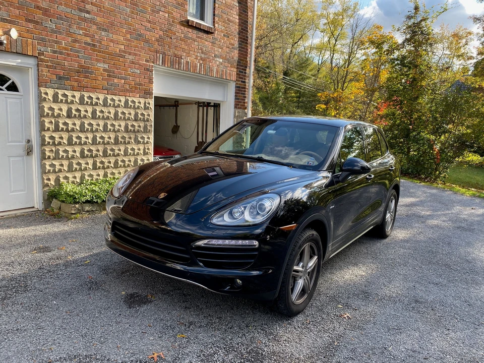 2014 Porsche 958 Cayenne Diesel - Image 2 of 15