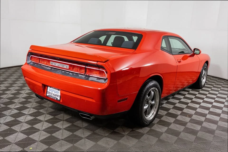 2014 Dodge Challenger 3rd Gen - Image 4 of 13