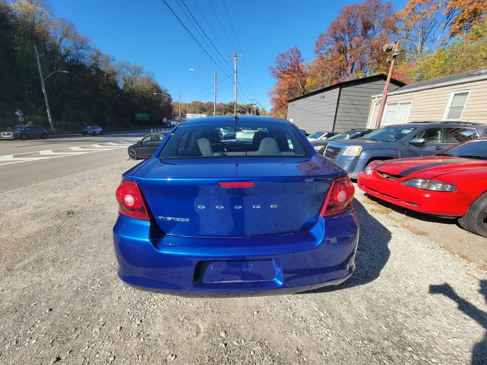 2014 Dodge Avenger Sedan - Image 4 of 9