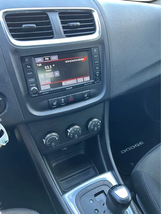 2014 Dodge Avenger Sedan - Image 7 of 12