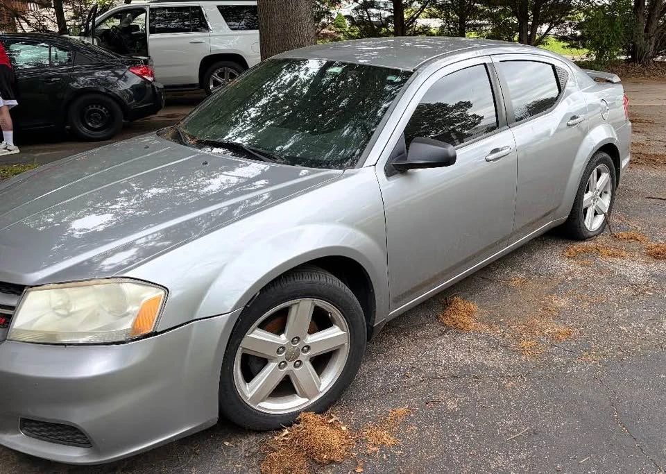 2014 Dodge Avenger Sedan - Image 3 of 11