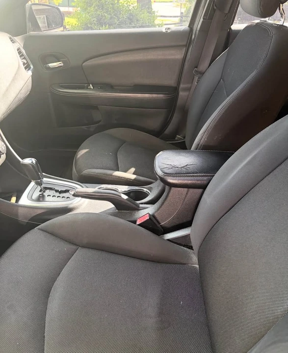 2014 Dodge Avenger Sedan - Image 5 of 11