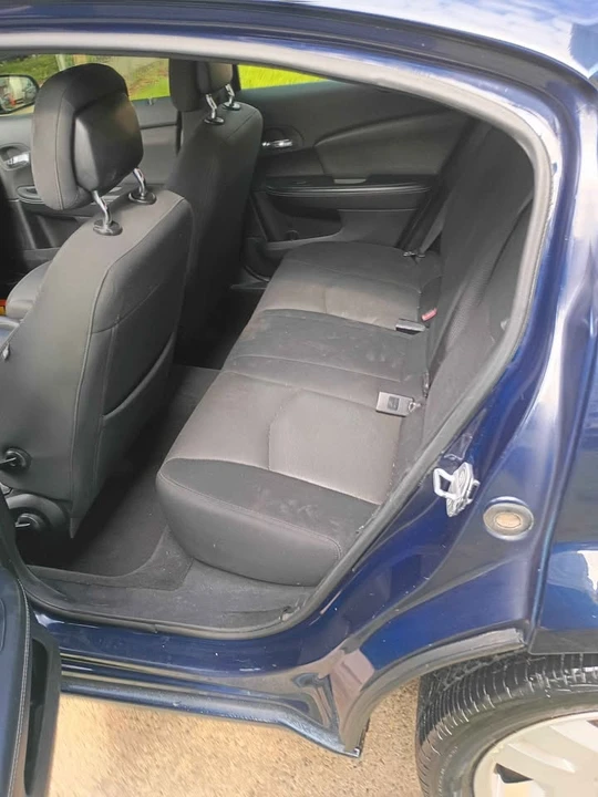 2014 Dodge Avenger Sedan - Image 10 of 16