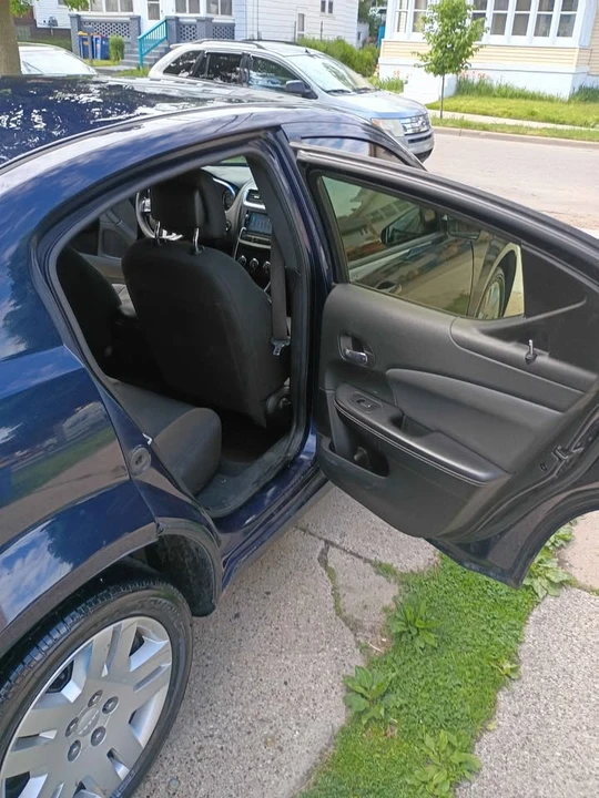 2014 Dodge Avenger Sedan - Image 12 of 16