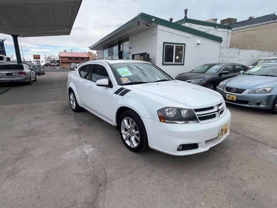 2014 Dodge Avenger Sedan - Image 2 of 20