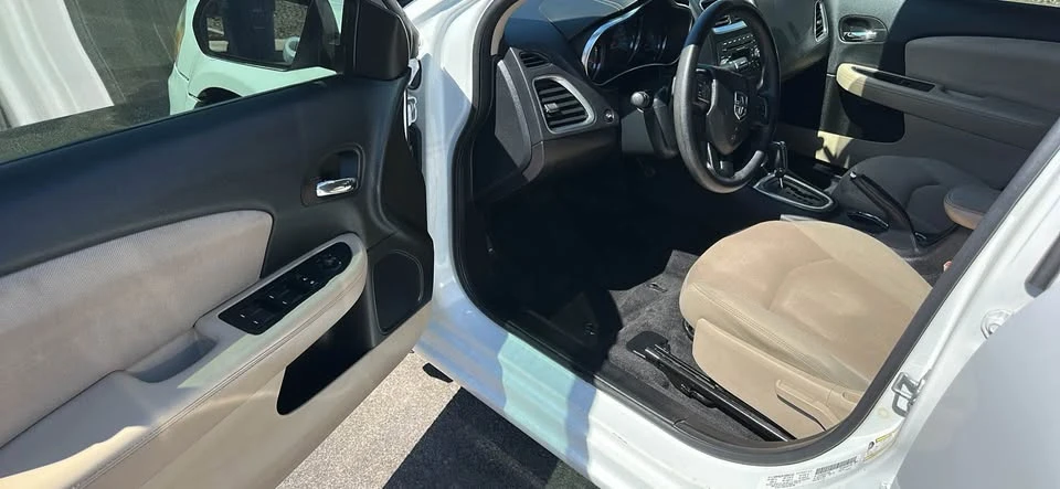 2014 Dodge Avenger Sedan - Image 9 of 10