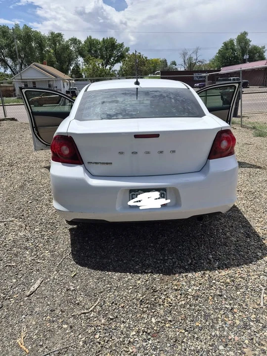 2014 Dodge Avenger Sedan - Image 4 of 8