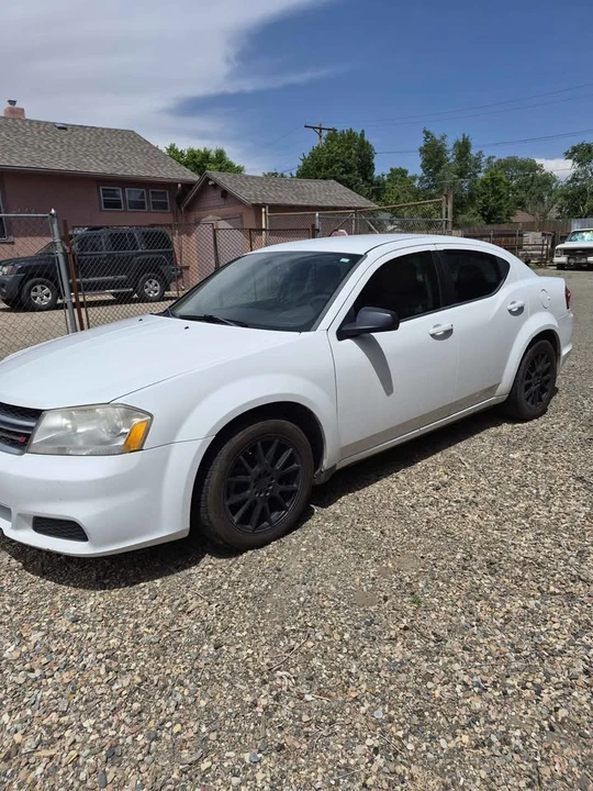 2014 Dodge Avenger Sedan - Image 3 of 8