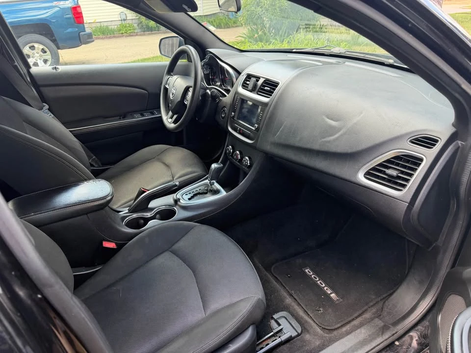 2014 Dodge Avenger Sedan - Image 6 of 8