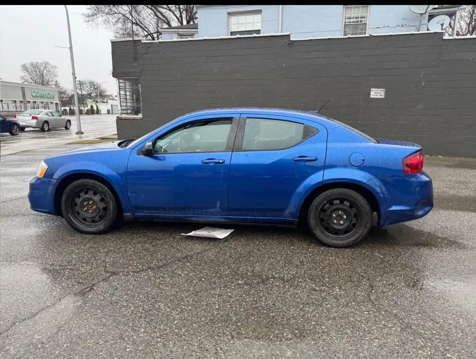 2014 Dodge Avenger Sedan - Image 5 of 11