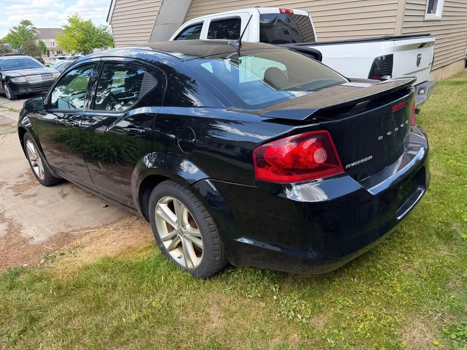 2014 Dodge Avenger Sedan - Image 3 of 8
