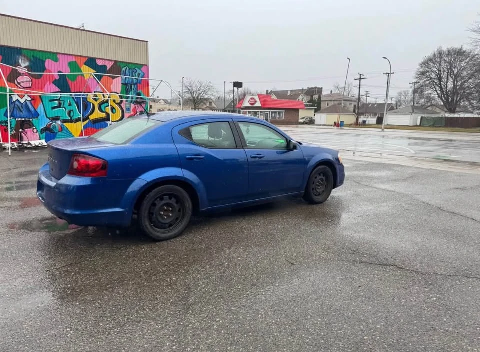 2014 Dodge Avenger Sedan - Image 3 of 11
