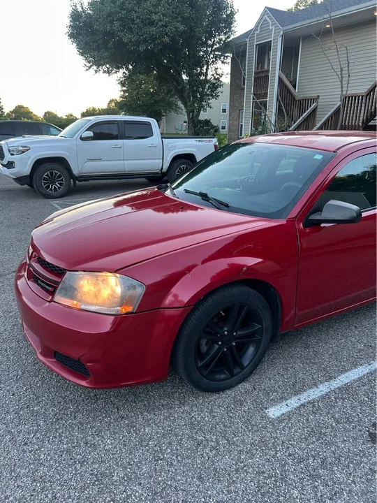 2014 Dodge Avenger Sedan - Image 2 of 21