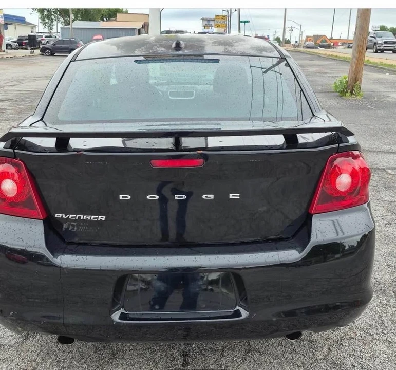 2014 Dodge Avenger Sedan - Image 4 of 5
