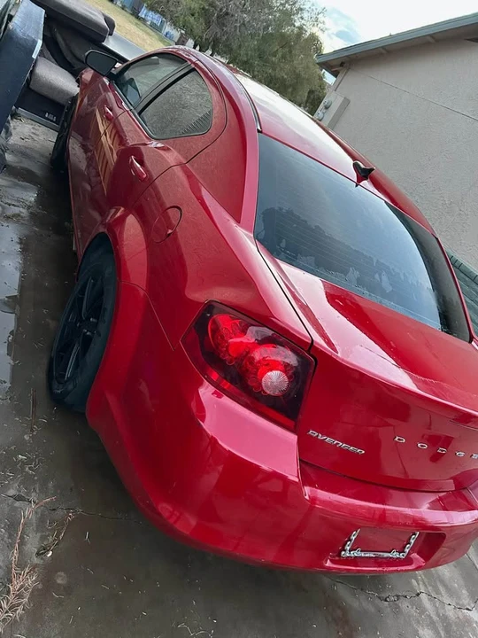 2014 Dodge Avenger Sedan - Image 9 of 12